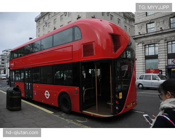 欧冠主题公交专线在伦敦上线，连接主要球场与交通枢纽